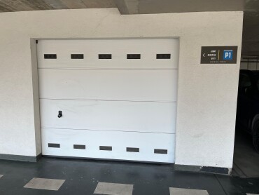 Uzamykateľna GARAZ / SKLAD v Panorama City