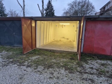 Garáž na dlhodobý prenájom v centre Pezinka
