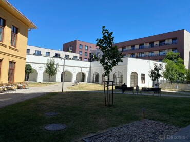 Kryté parkovacie miesto na prenájom v centre Košíc