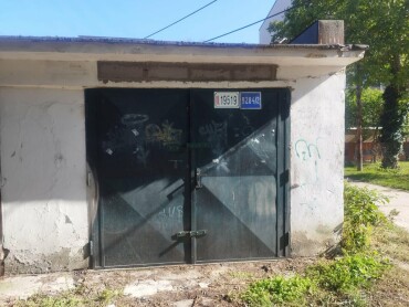 Prenájom murovaná garáž 20 m² na Hanáckej ulici, BA-Ružinov