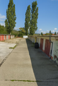 Samostatná garáž na predaj v Bratislave - Teplická ulica