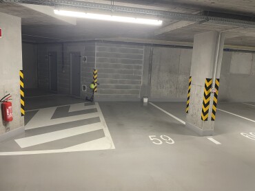 Veľké parkovacie státie Nuppu, Hraničná, Ružinov