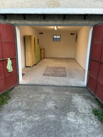 Prenájom garáže s elektrinou a jamou v Bánovciach