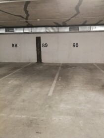 Vnútorné parkovacie miesto