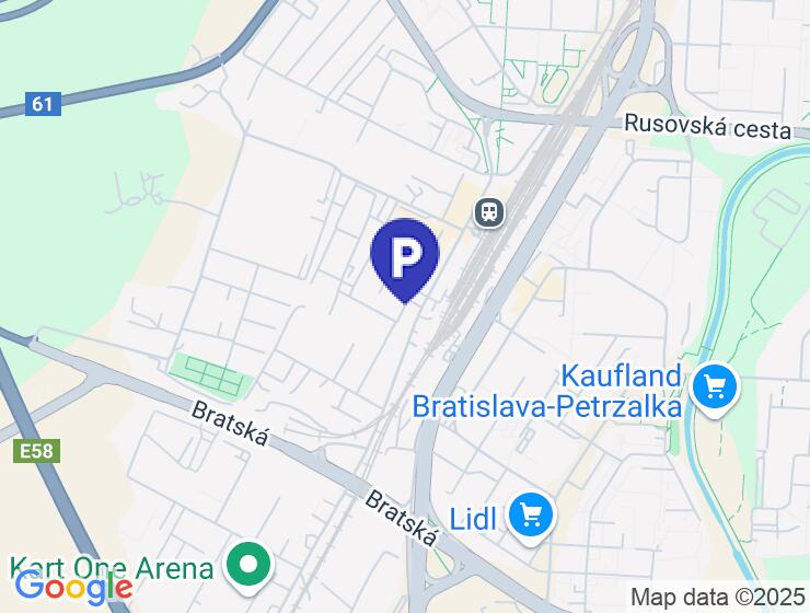 Vonkajšie parkovacie miesto na Závodu Matador