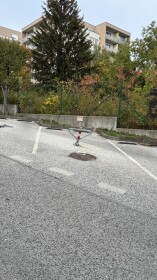 Vonkajšie parkovacie statie, Vlárska 13A, BA