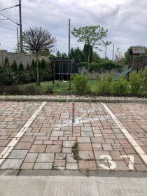 Predaj 2 vonkajších parkovacích miest v Ružinove, Na piesku