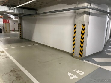 Na prenájom parkovacie miesto v hromadnej garáži City Park Ružinov