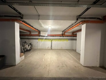 Podzemné parkovacie miesto (22m²) na predaj v Slnečnom pobreží, Bulharsko