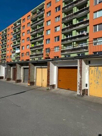 Predaj garáže na sídlisku Žarec s elektrinou