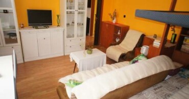 Na predaj priestranná garáž v parkovacom dome na Medveďovej ulici