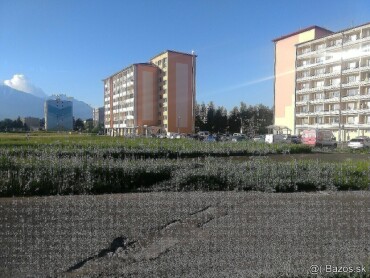 Prenájom väčšieho parkovacieho miesta vo Svite