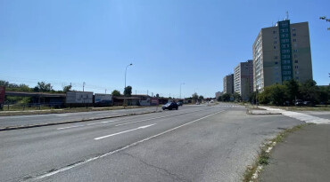 Priestranná garáž 27 m2 na predaj v centre mesta Jantárová