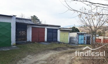 Samostatná garáž a skladový priestor na predaj, Vápenická, Prievidza