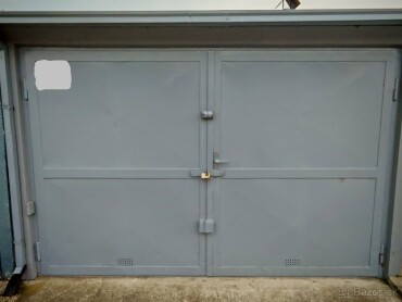 Predaj štyroch zrekonštruovaných garáží vo Veľkom Mederi