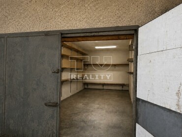 Na predaj priestranná garáž 20 m² v Trenčíne – Pod Juhom