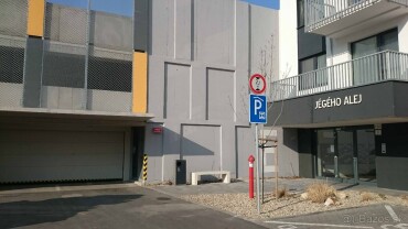 Prenájom garážového státia na Jégeho 6, Nivy