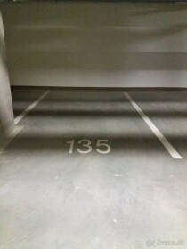 Dlhodobý prenájom vnútorného parkovacieho miesta v Slnečniciach