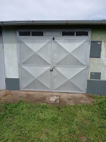 Na predaj garáž v Lučenci s elektrinou 220-380V