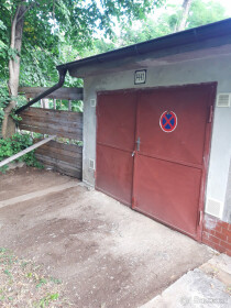 Na predaj garáž 18m2 blízko VÚB banky