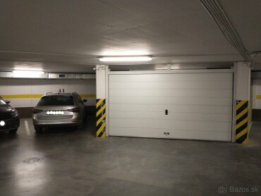 Prenájom uzamykateľnej dvojgaráže na Sliačskej ulici v Bratislave
