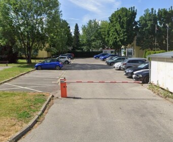 Parkovacie miesto na prenájom v Novej Dubnici pri pošte