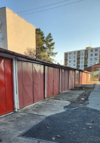 Na predaj garáž s montážnou jamou v Novom Meste n/V, ul. Krátka