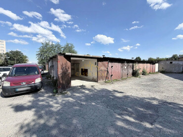 Murovaná garáž s elektrinou na Michalovskej ulici | 18 m² | Košice-Západ