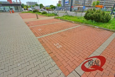 PRENÁJOM VONKAJŠÍCH PARKOVACÍCH STÁTÍ NA TRENČIANSKEJ UL.