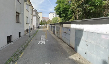 Predaj garáže na Sliezskej ulici, BA III - Nové Mesto s pozemkom