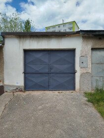 Na predaj garáž s elektrinou na Letnej ulici