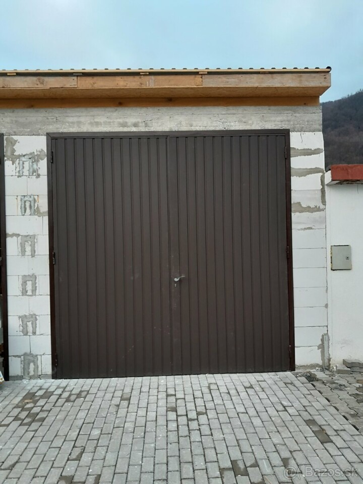 Prenájom priestrannej garáže pre dodávky na Švermovej ulici