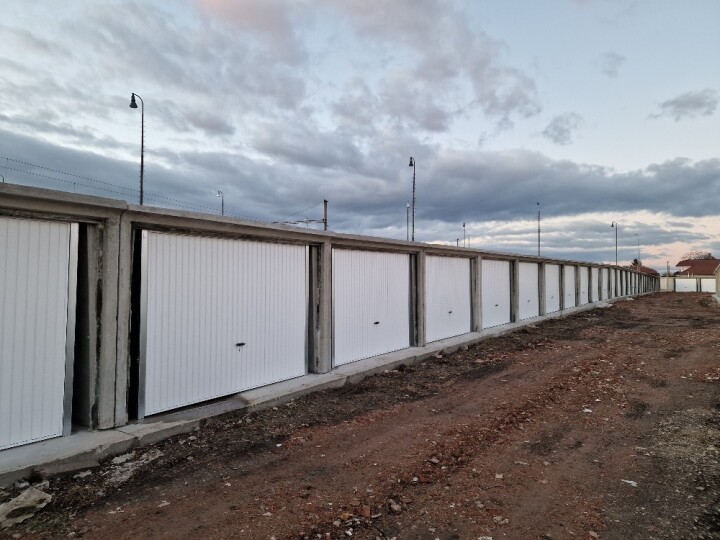 Prenájom prefabrikovanej garáže na Pribinovej ul. v Seredi