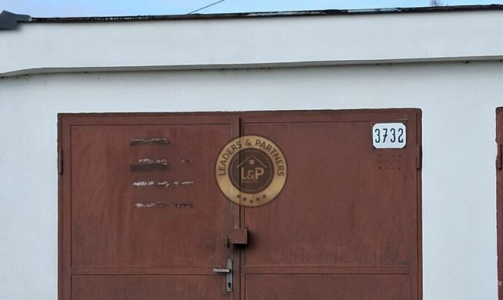 Na predaj garáž s pozemkom v Seredi na Šulekovskej ulici