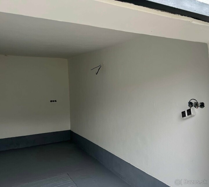 Zrekonštruovaná garáž na predaj v Komárne