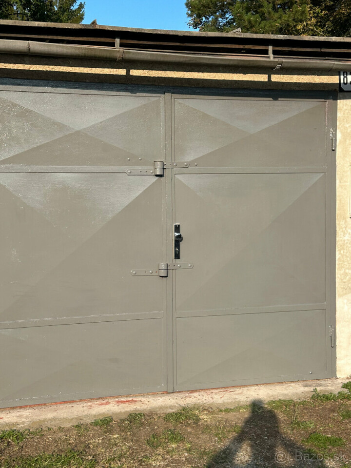 Prenájom garáže s elektrinou na Janka Jesenského