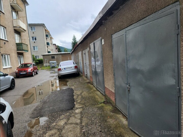 Garáž na prenájom na ulici Domkárska