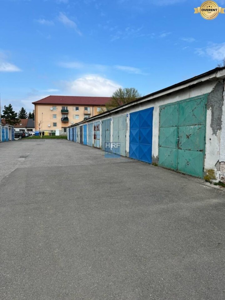 Predaj garáže s montážnou jamou v Holíči na sídlisku M. Nešpora