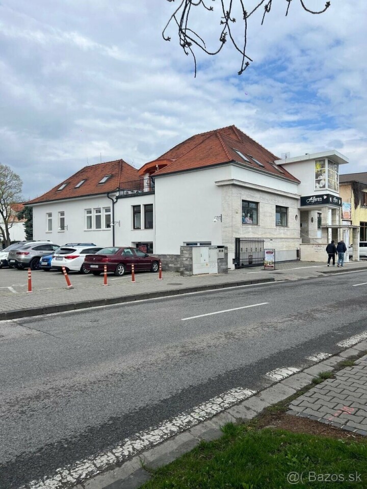 Prenájom parkovacích miest v Nitre na ul. Fraňa Mojtu