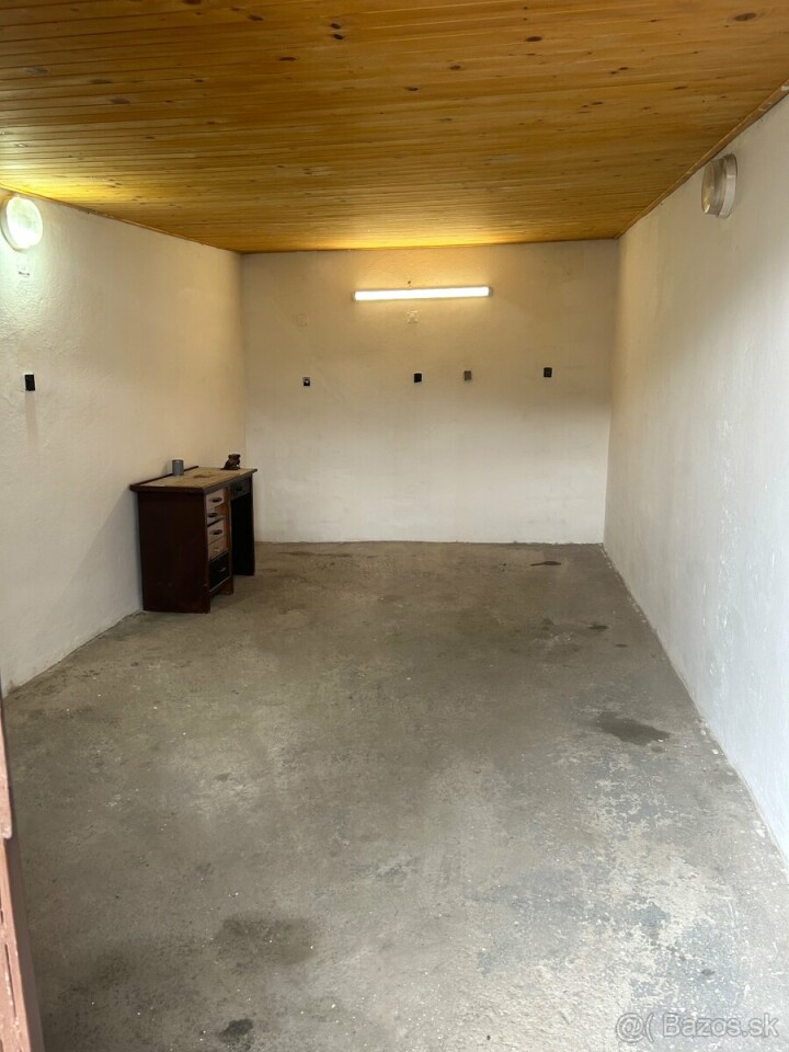 Na predaj murovaná garáž v Tvrdošíne