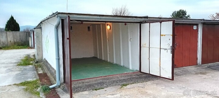 Garáž na prenájom s elektrinou v Topoľčanoch