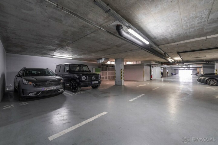Prenájom garážového miesta v novostavbe Malý Dunaj III.