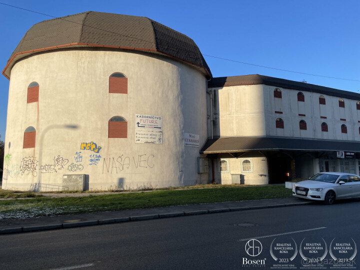 Predaj samostatnej garáže v garážovom dome na Korytnickej ulici