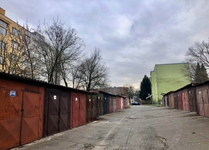 Prenájom zabezpečenej garáže s elektrinou na Mikovíniho, Košice - Západ