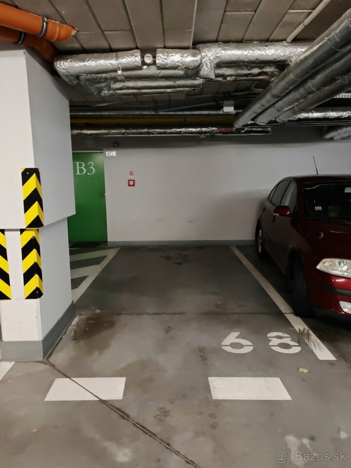 Krytá garáž v komplexe Tammi Dúbravka na prenájom