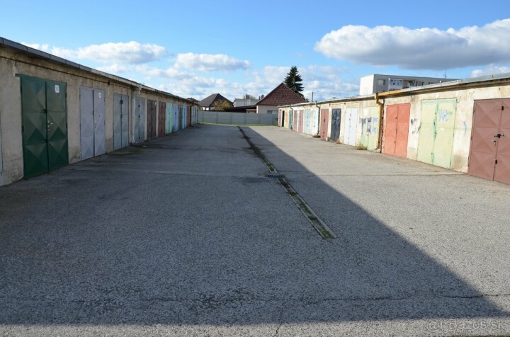 Garáž na predaj na Sokolskej ulici v Senci