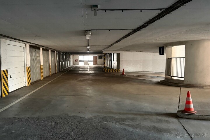 Prenájom garáže v garážovom dome na Jasovskej ulici v Bratislave