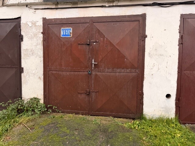 Predaj garáže na Hronskej ulici v Terase – elektrina, skvelá lokalita