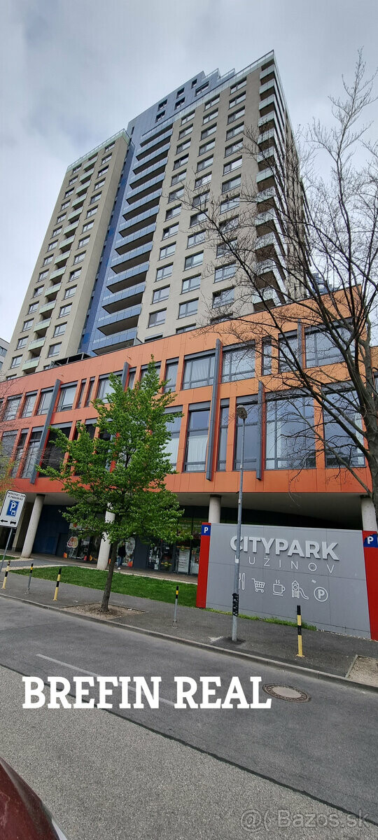 Predaj priestranného garážového státia v City Park Ružinov