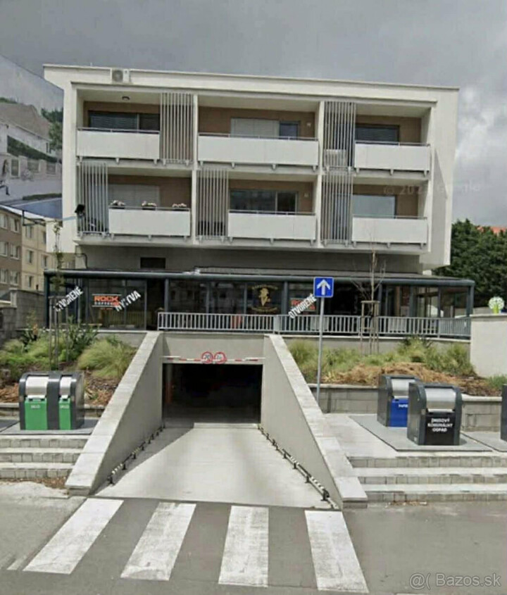 Prenájom garáže s automatickou bránou v Dunajskej Strede